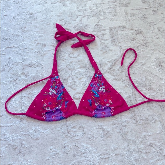 Victoria's Secret Other - Victoria's Secret Pink Beaded Floral Bikini Top Small